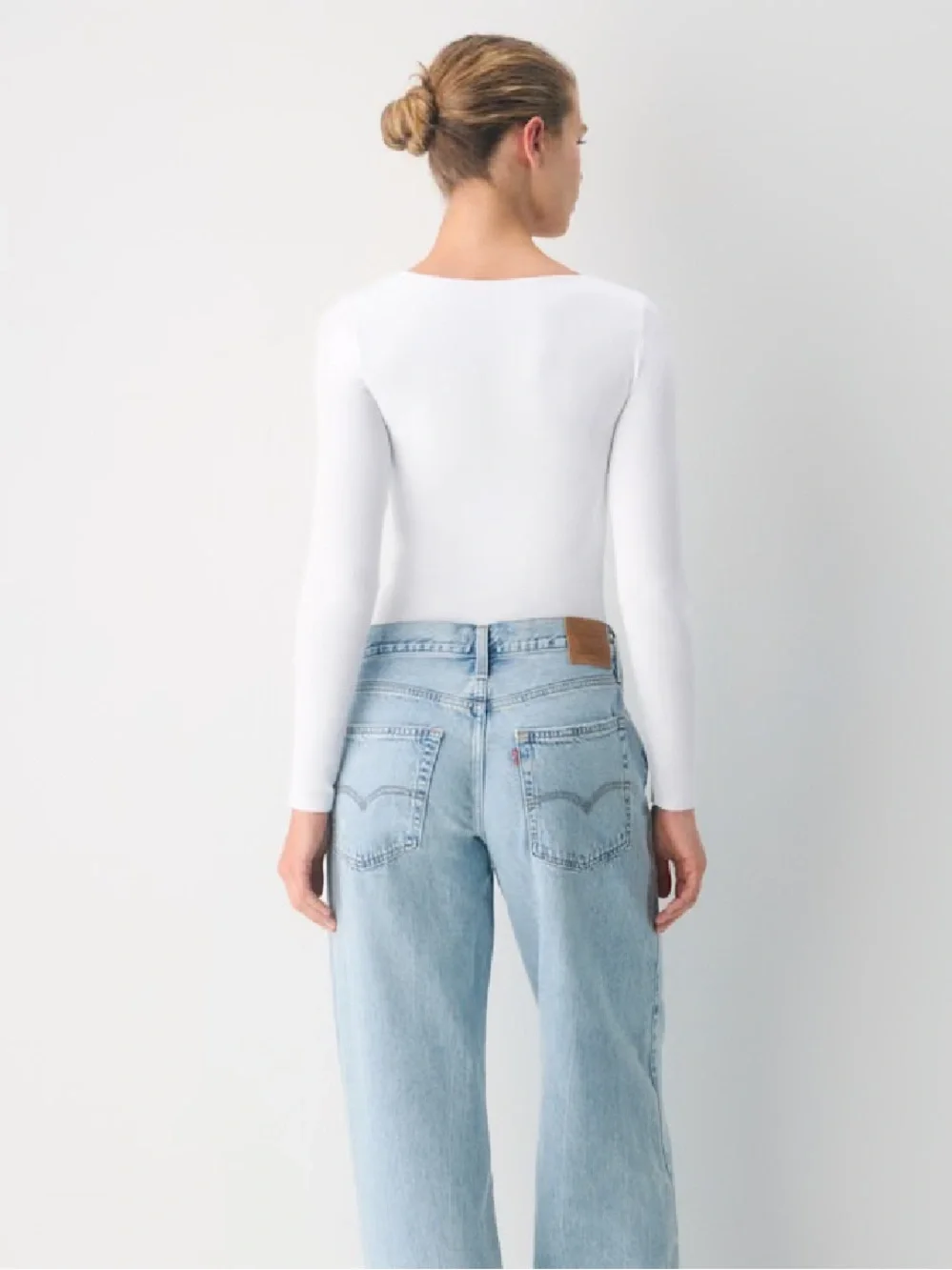 ARITZIA Original Contour Astral Longsleeve - Picture 3 of 10